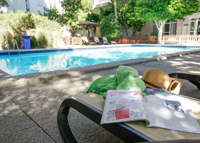 Houm Plaza Son Rigo Apartahotel 4*