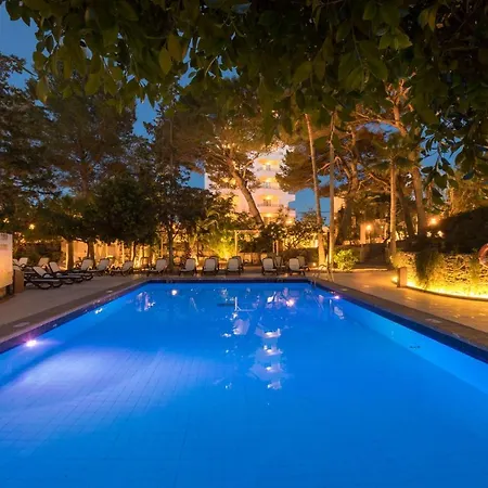 Houm Plaza Son Rigo Aparthotel 4*