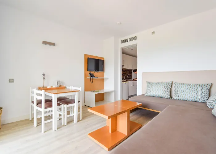 Aparthotel Houm Plaza Son Rigo 4*