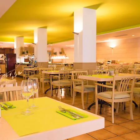 Houm Plaza Son Rigo מלון דירות